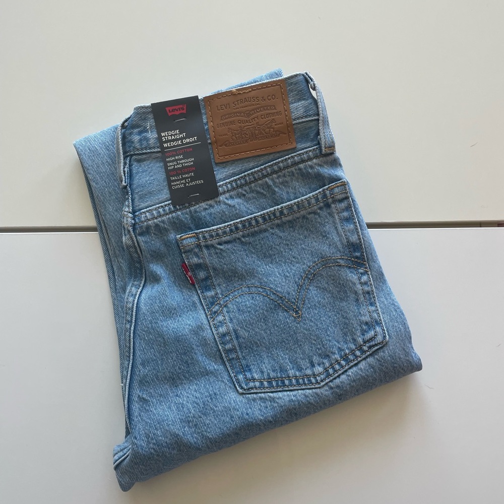 NWT Levi’s Wedgie Boot Jeans